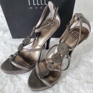 Pelle Moda Francine Heels Size 7M.  Platinum Gold Metallic